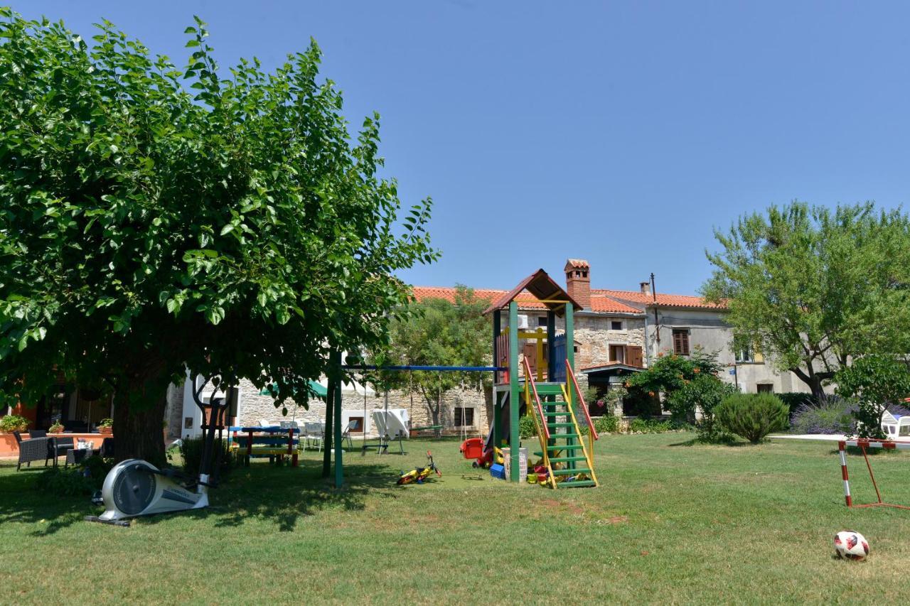 Bed And Breakfast Casa Rustica Vodnjan Buitenkant foto